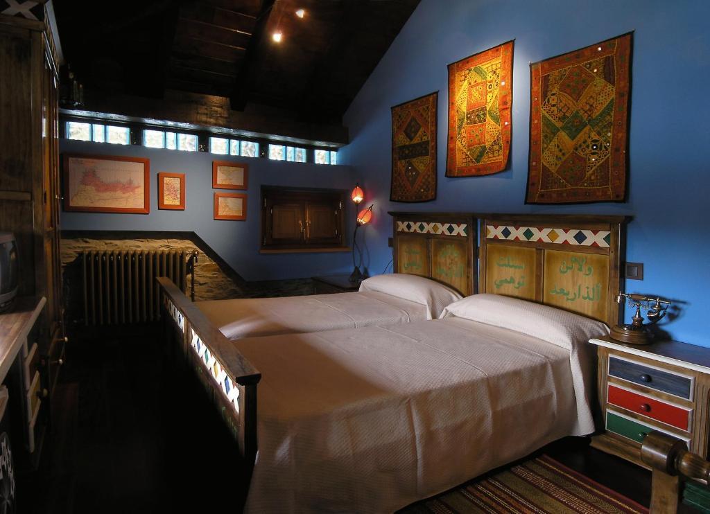 Casona El Gurugu Hotel Luarca Room photo